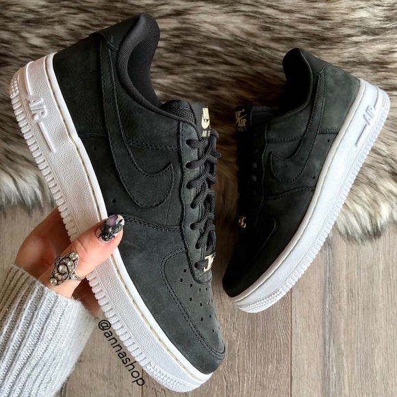 Nike Shoes - NWT Nike AF1 Pinnacle Suede Rare